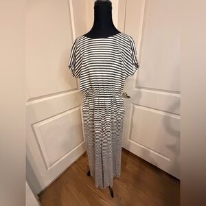 Old Navy Black and White Striped Jumper